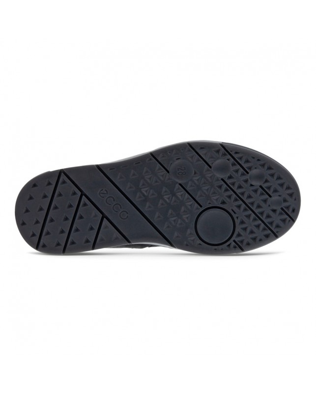 ECCOECCOSTREETTRAYKANKLEBOOTBLACK-01