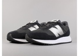 NEWBALANCEBLACKSILVERMETALICBLACKSILVER-20