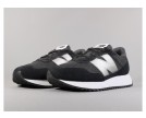 NEW BALANCE-BLACK/SILVER METALIC-BLACK/SILVER